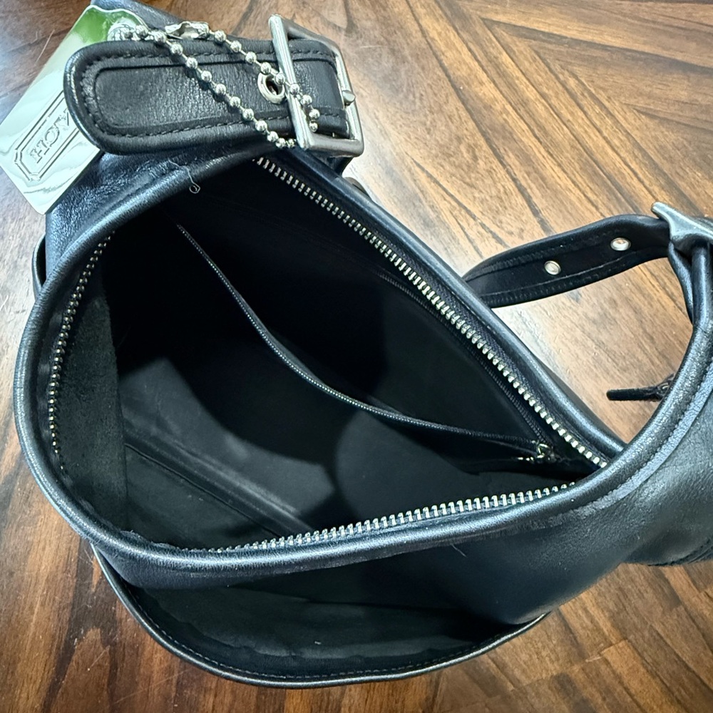 Coach Vintage 9058 Legacy Hobo Black Leather Nickel Silver Tone Hardware - Picture 6 of 16